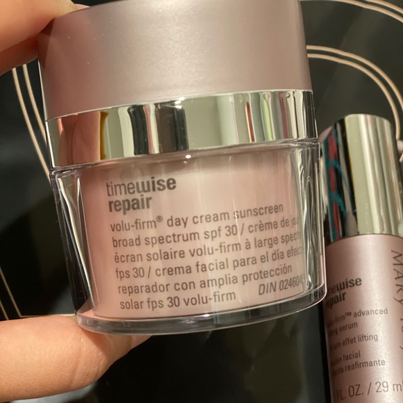 Marykay Timewise Repair Volume Firm Bundle